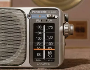 Panasonic Rf-2400d Vintage Fm Radio