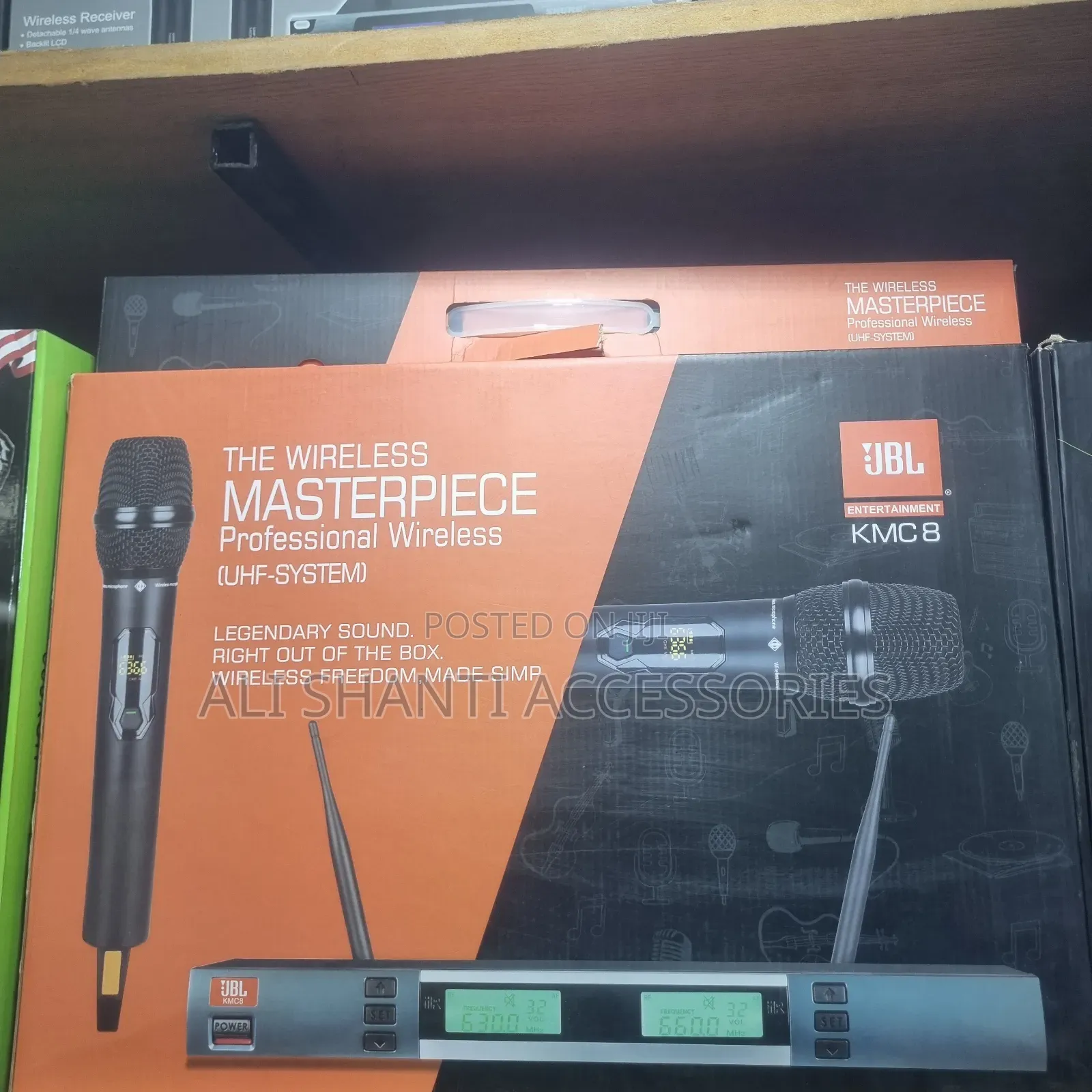 JBL Master Piece Wireless Microphone KMC 8