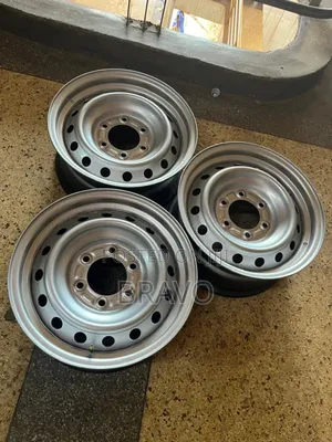 Ordinary Rims Size 16 for Double Cabin Hilux.