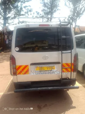 Toyota HiAce 2007 Silver