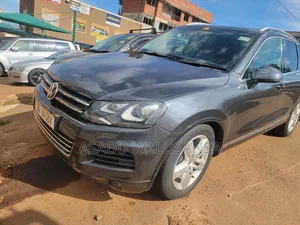 Volkswagen Touareg 2013 Black