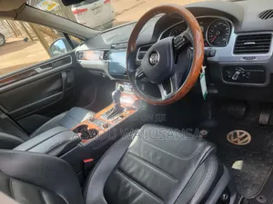 Volkswagen Touareg 2013 Black