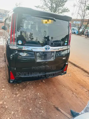 Toyota Noah 2017 Black