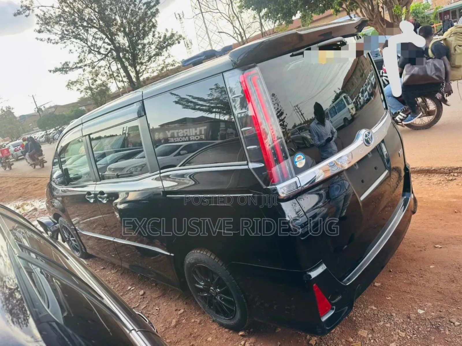 Toyota Noah 2017 Black