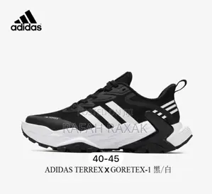 Original Black/White Adidas Terrex Gore-tex Running/Hiking Sneakers