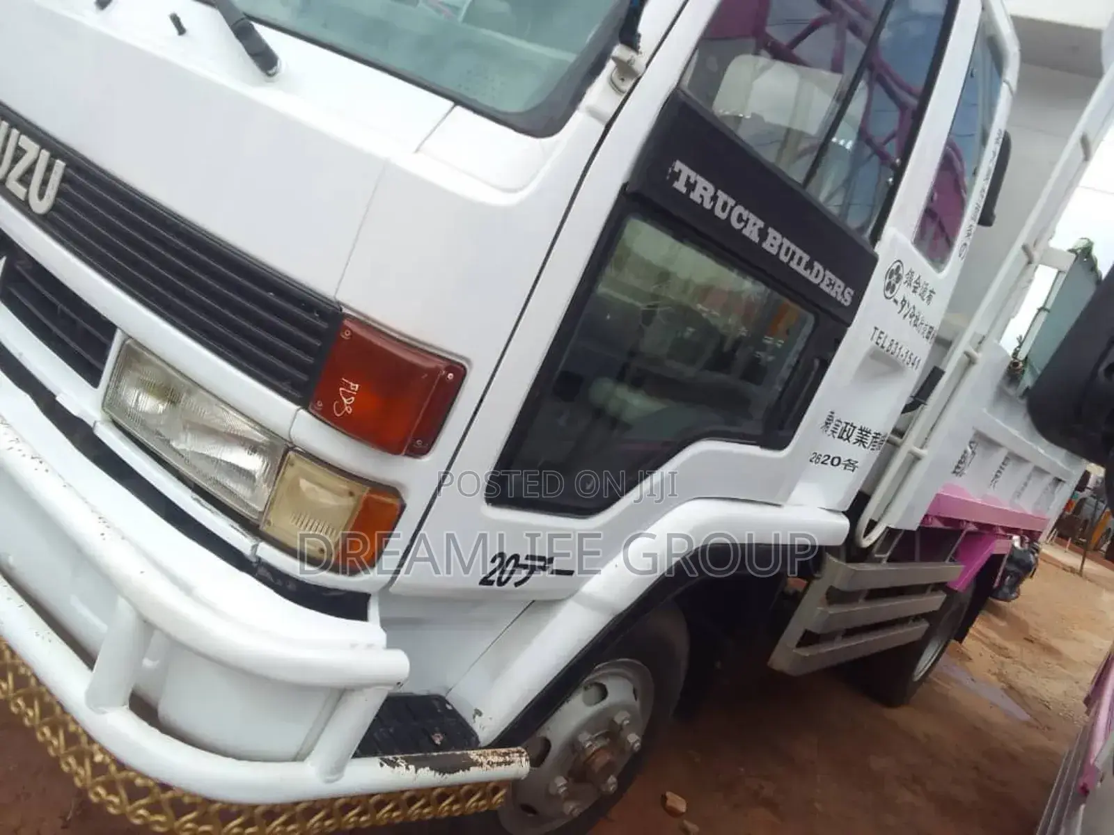 Isuzu Tipa