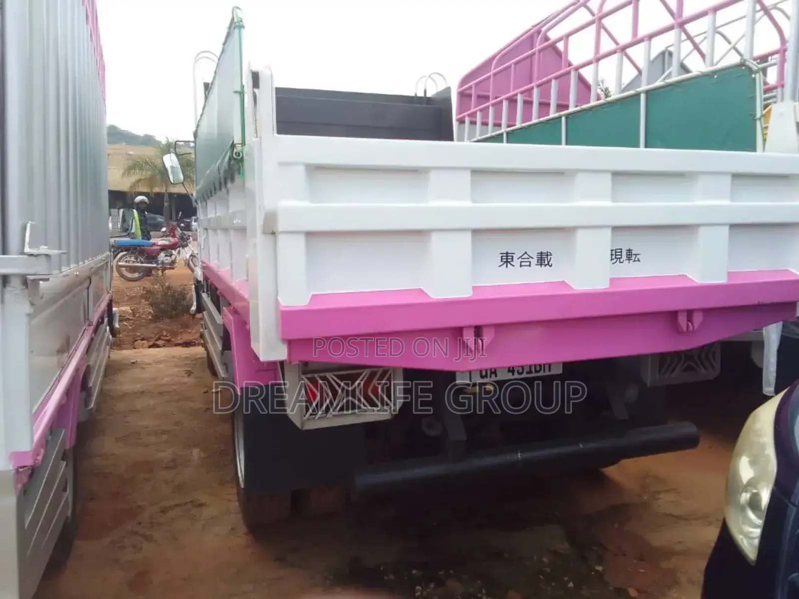 Isuzu Tipa