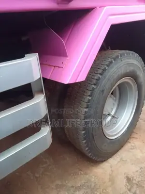 Isuzu Tipa