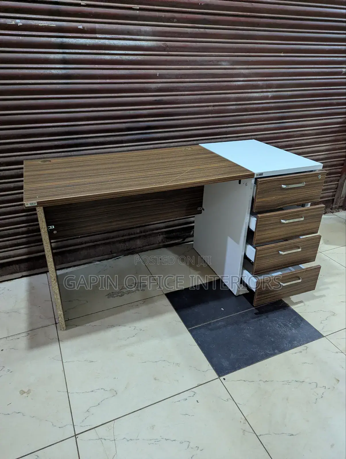 Second Hand Office Desk, 140cm // 1.4 Meters