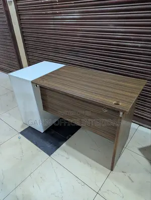 Second Hand Office Desk, 140cm // 1.4 Meters