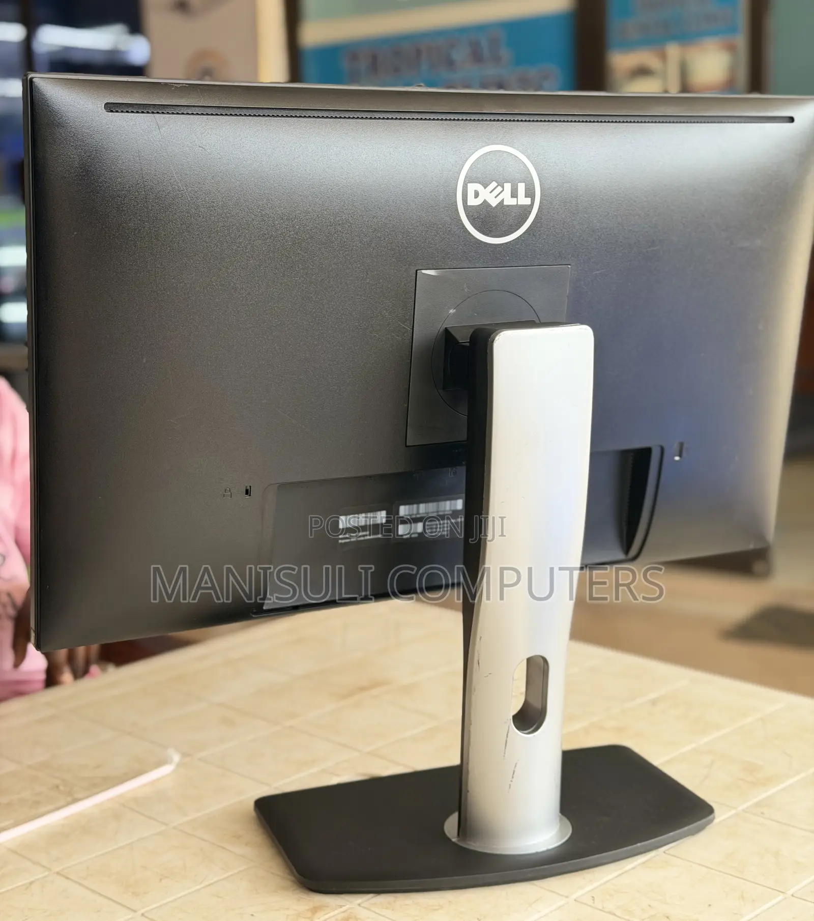 Dell Monitor 27 Inch Screen Ips Type C Hdmi Dp Div