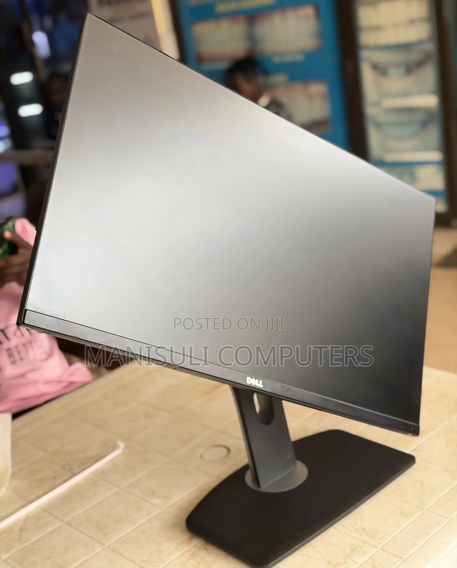 Dell Monitor 27 Inch Screen Ips Type C Hdmi Dp Div