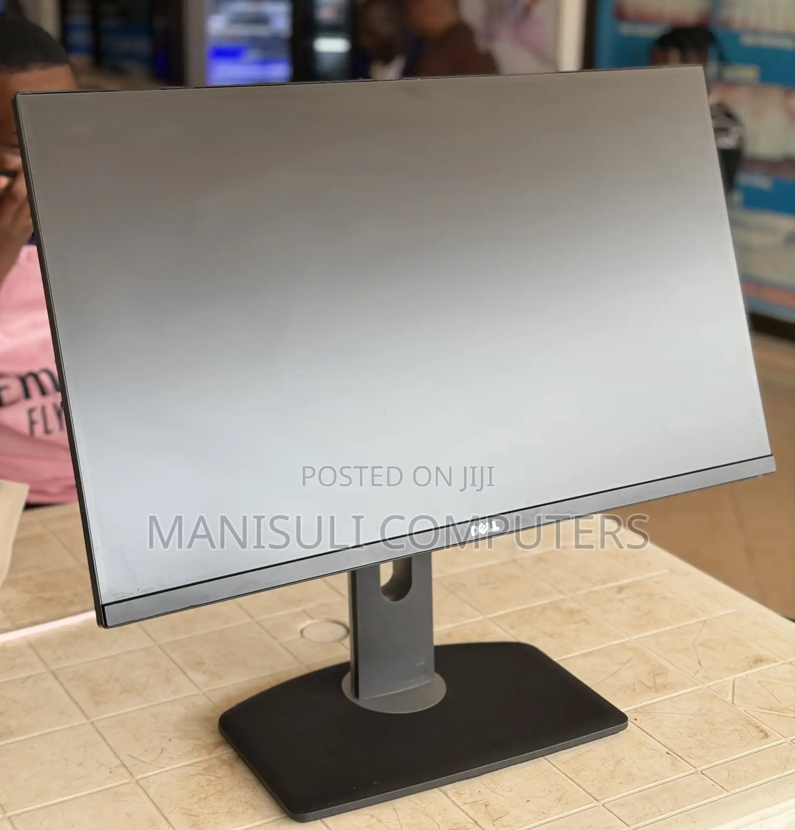 Dell Monitor 27 Inch Screen Ips Type C Hdmi Dp Div
