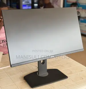 Dell Monitor 27 Inch Screen Ips Type C Hdmi Dp Div