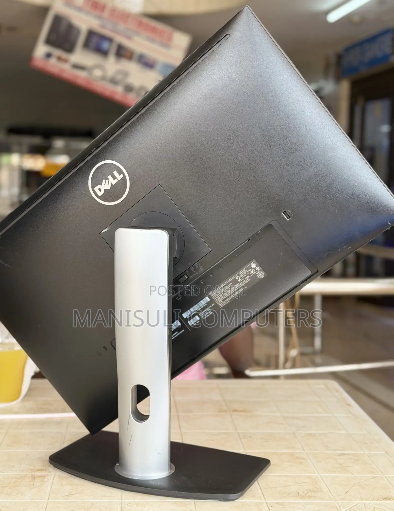 Dell Monitor 27 Inch Screen Ips Type C Hdmi Dp Div