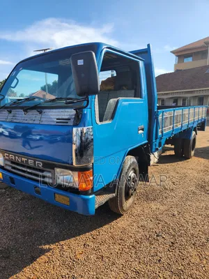 Mitsubishi Canter Truck 1990 Blue