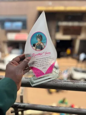Mango Shape Trophy