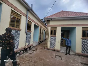 2bdrm Room & Parlour in Mengo, Central Division for sale