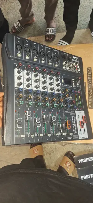 Yamaha Plane Mixer 6channel