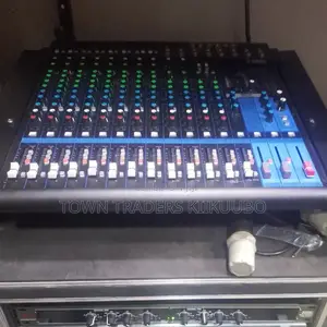 Yamaha Mixer 16 Channels