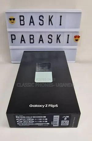 New Samsung Galaxy Z Flip 5 256 GB Gray