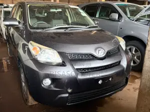 Toyota IST 2016 Gray