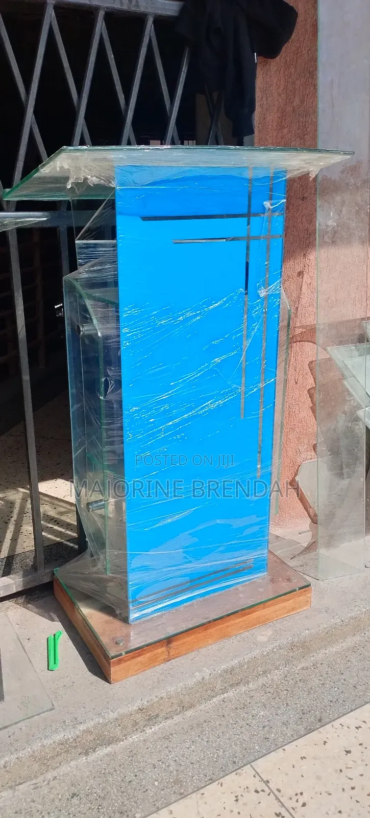 Shycloud Podium