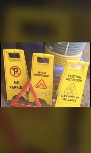 Caution Signs/ Safety Sign Posts