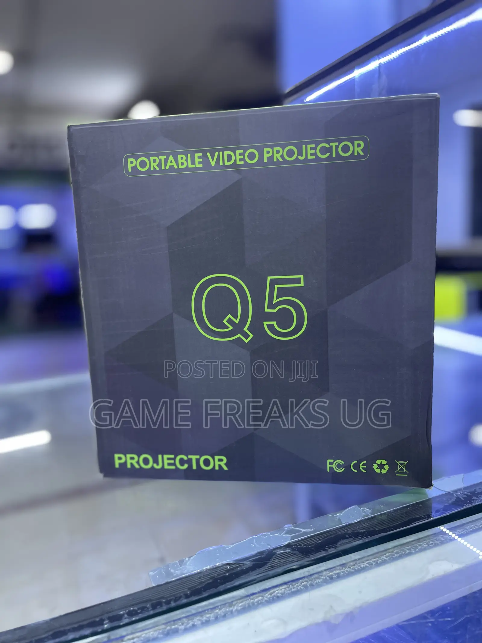 Q5 Portable Video Projector
