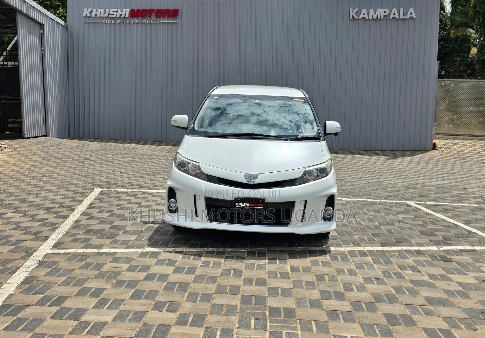 Toyota Estima 2012 White
