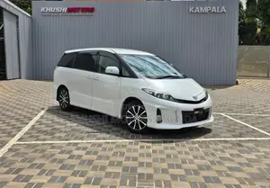 Toyota Estima 2012 White
