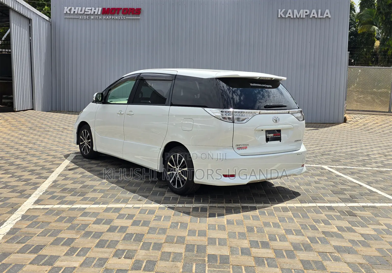 Toyota Estima 2012 White