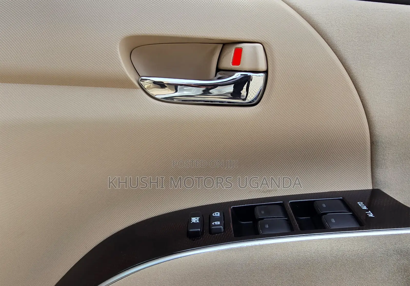 Toyota Estima 2012 White