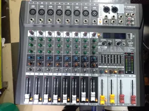 Yamaha 8 Channels Audio Mixer
