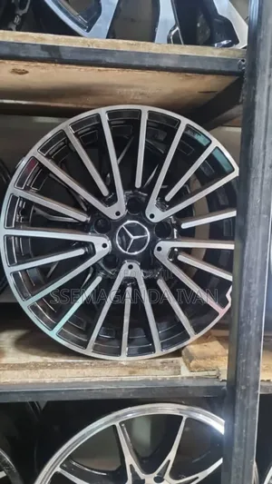 Mercedes-Benz Rim 16 Silver Black(Swap Acceptable)