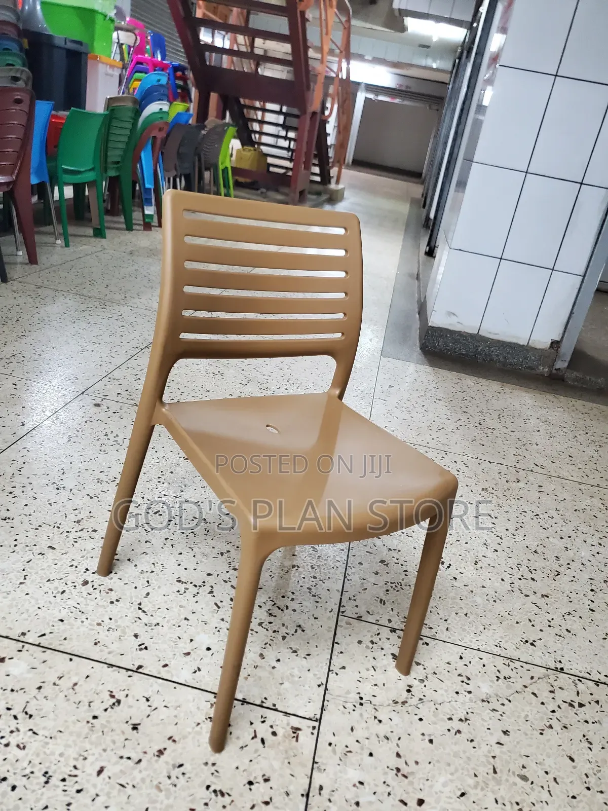 Brave Plastic Chairs Plastic Chairs