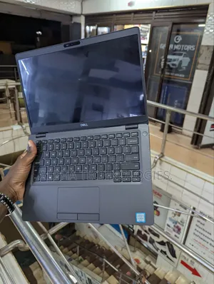 Laptop Dell Latitude 5300 8GB Intel Core I5 SSD 256GB