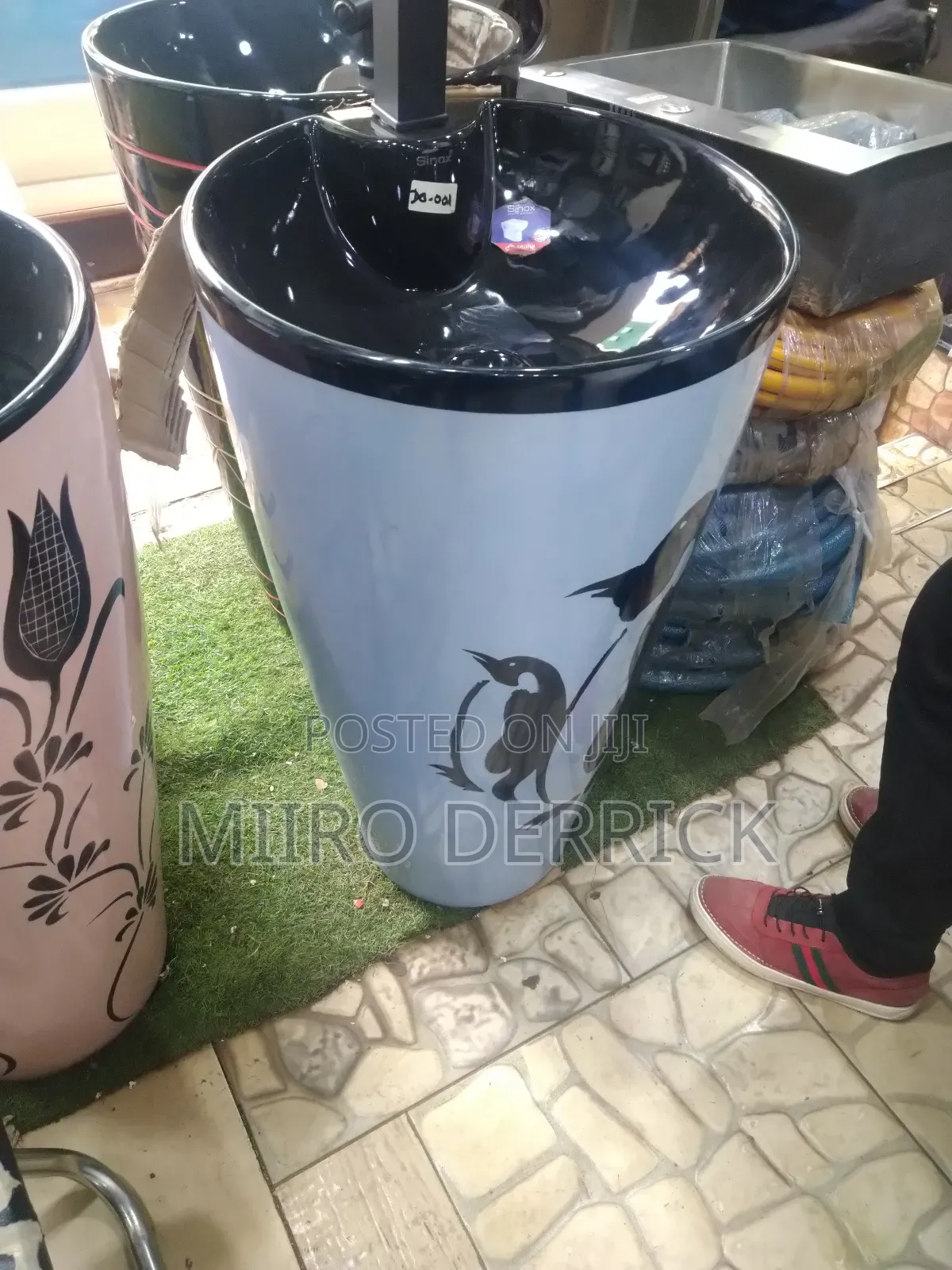 Unique Handwashing Bains