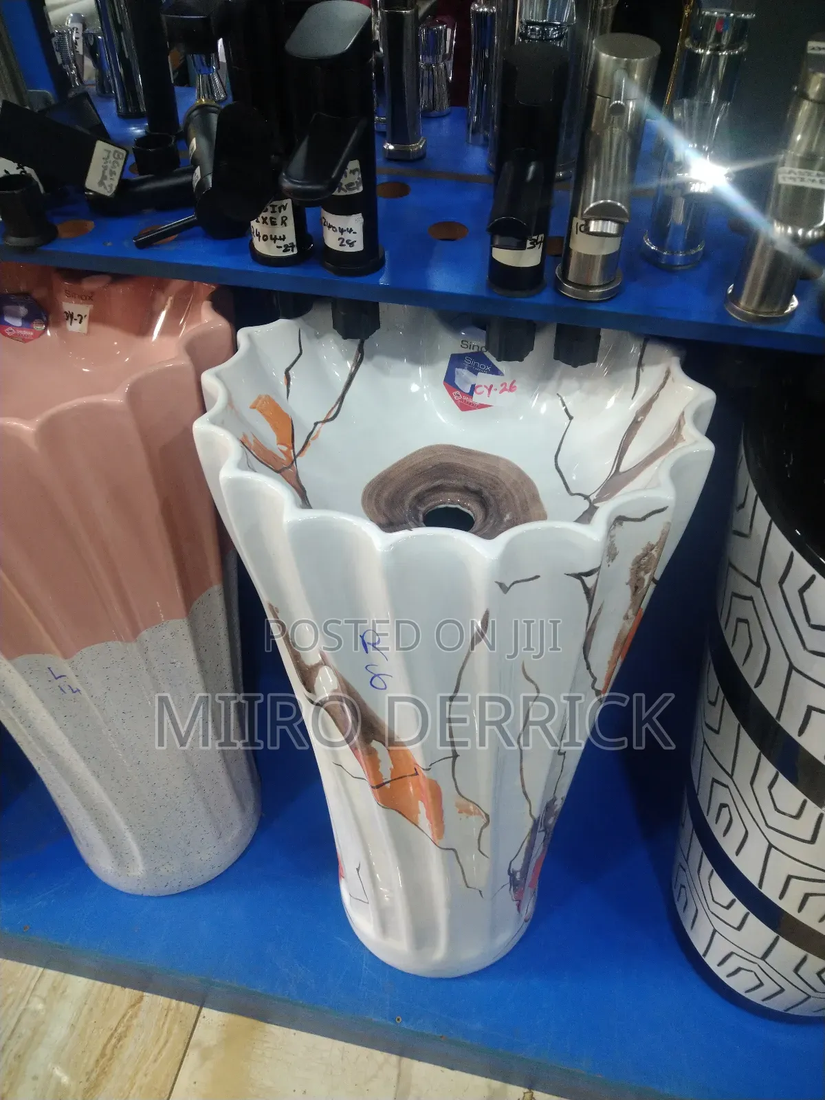 Unique Handwashing Bains