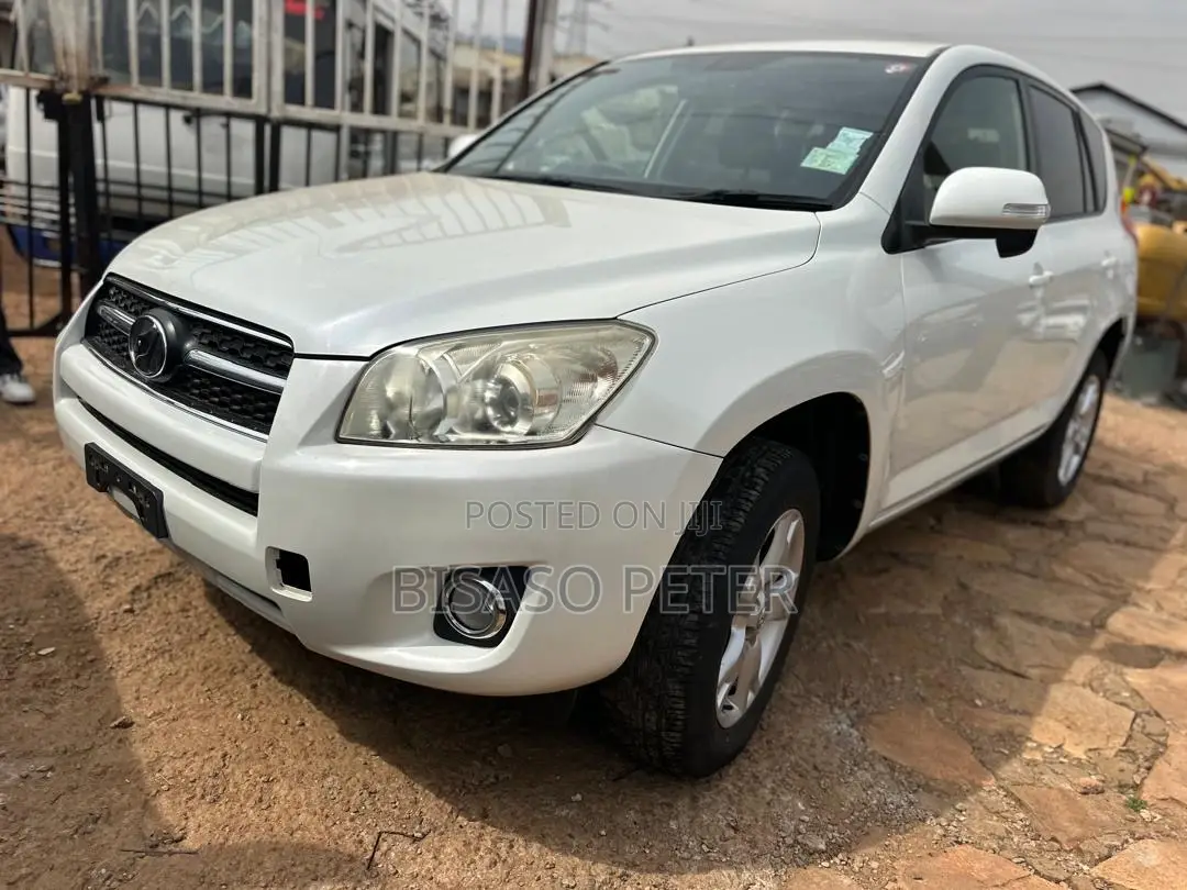 Toyota RAV4 2013 White