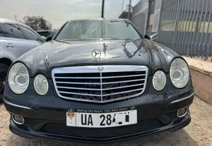 Mercedes-Benz E300 2008 Black