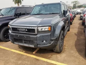 New Toyota Land Cruiser Prado 2.8 2024 Black