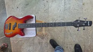 Ibanez 4 Strings
