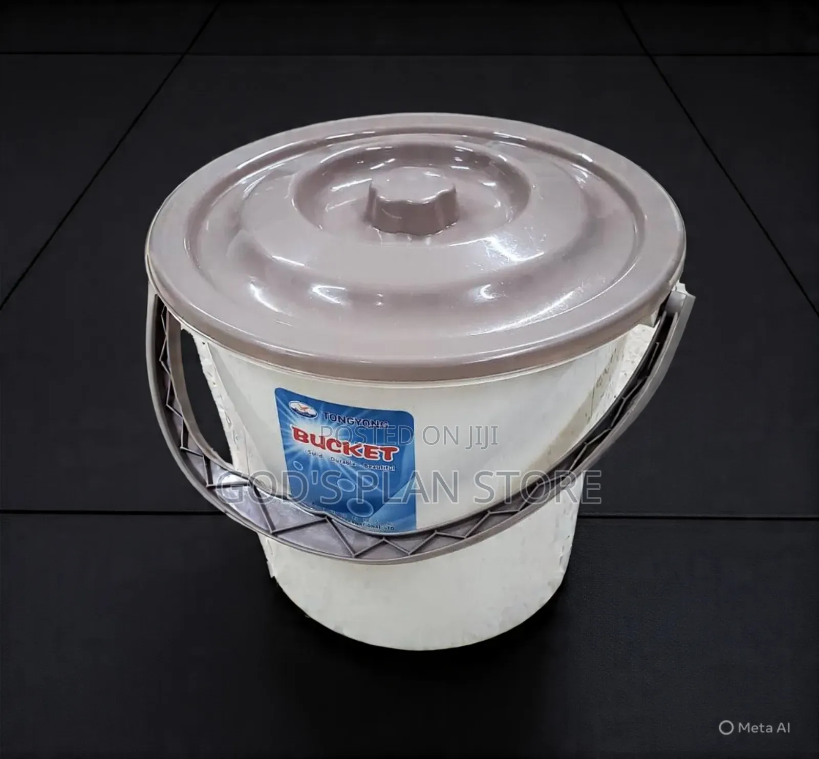Cream Plastic Washing Bucket Cream Washing Bucket