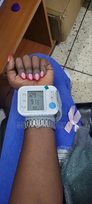 Wrist Blood Pressure Machine