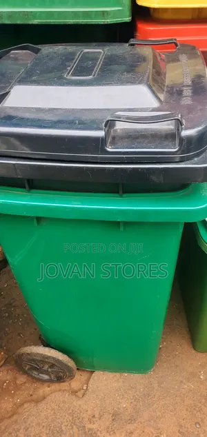 Plastic Dust Bin
