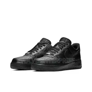 Black Airforce 1s