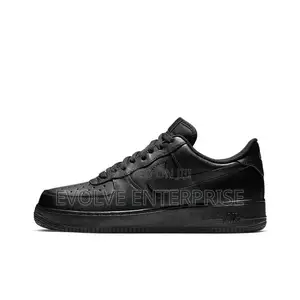 Black Airforce 1s