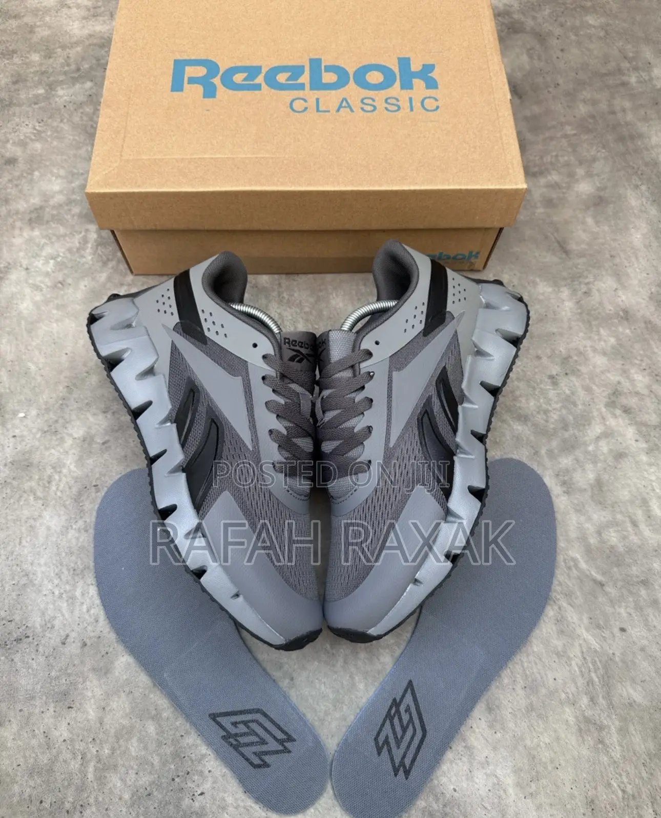 Original Grey Reebok Zig Dynamica 2.0 Men’S Running Sneakers
