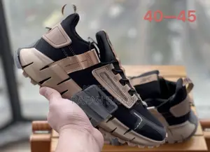 Original Black/Gold Reebok Zig Kinetica Edge Sneakers